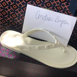 Tory Burch Jellie Logo NWT SIZE 6